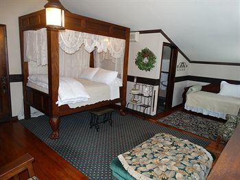 Stone Chalet B&B Inn And Event Center Ann Arbor Exterior foto